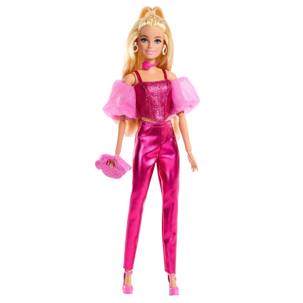 Barbie Cabello Rubio y Conjunto Rosa