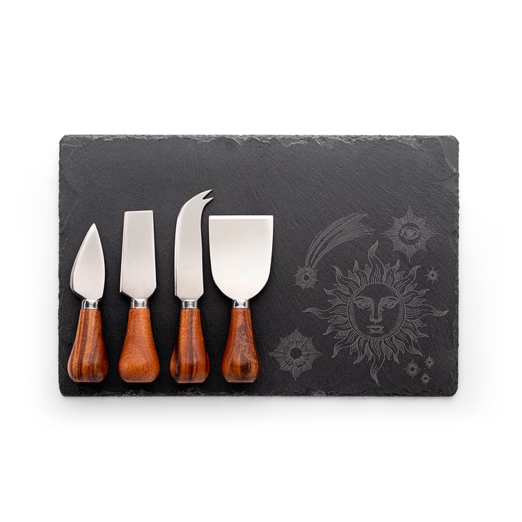 Tabla de Quesos Krea de Pizarra decorada y 4 Cuchillos para Queso Tabla de Quesos Krea de Pizarra decorada y 4 Cuchillos para Queso